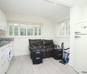 1 bedroom property to rent in Rickmansworth - Photo 4