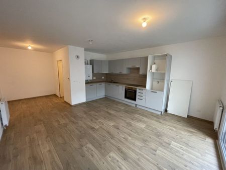 T3 dans une résidence récente avec terrasse, jardin et parking ! réf G513-3 - Photo 3