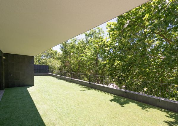 2 Bedroom Apartment with garden, Miraflores, Oeiras