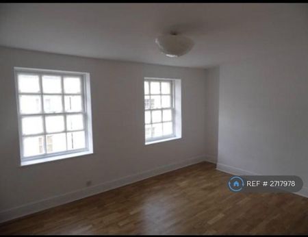 2 bedroom maisonette to rent - Photo 2