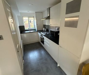 2 Bed Flat, London, E1W - Photo 6