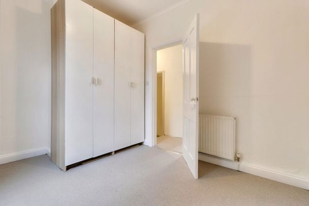 A 2 Bedroom House in Millbrook Street GL50 3RP - Photo 1