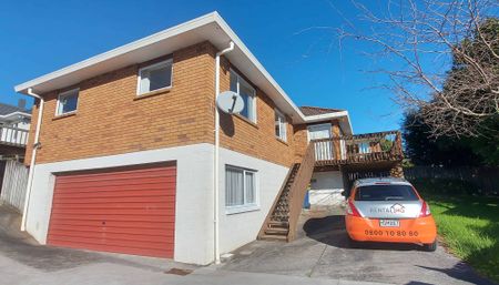 3 Bedroom House - Photo 2