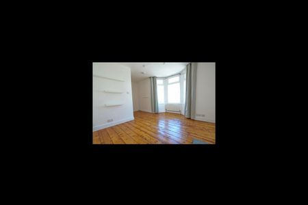 3 Bed End Terrace, Kensal Rd, BS3 - Photo 2