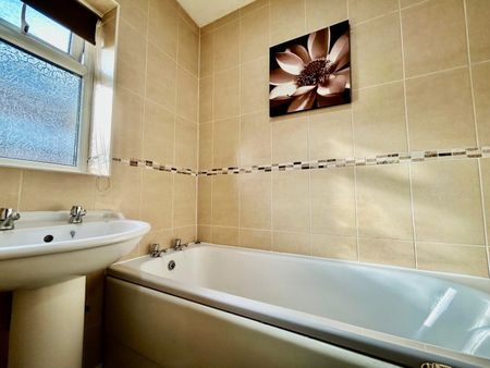 Fordlands Crescent, York, Fulford - Photo 4