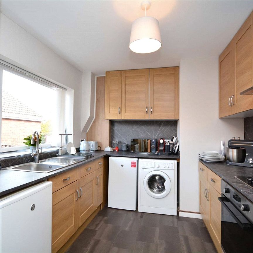 8, Linton Road, Leeds, West Yorkshire, LS17 8QH - Photo 1