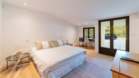 Maison à louer Mougins, Cote d'Azur, France10 000 EUR / Mois - Photo 5