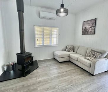 LOVELY CHARACTER HOME - Photo 2