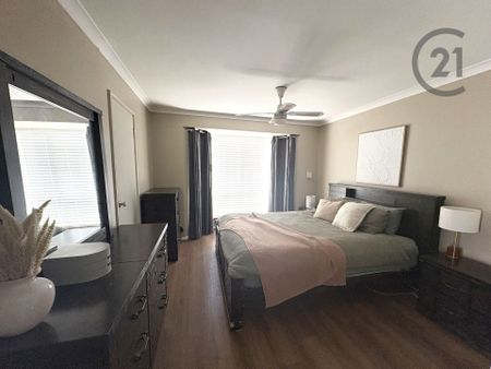 4x2 - Pool - Shed - Location! - Photo 3