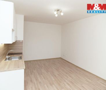 Pronájem bytu 1+kk a garsoniéry 27 m², Ahepjukova 2797, Ostrava - Photo 1