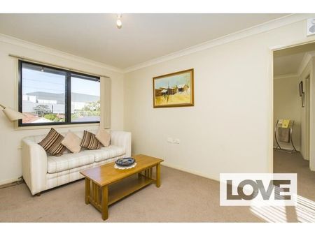 4/55-59 Griffiths Street, Charlestown, NSW, 2290 - Photo 5