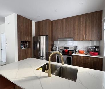 4.5 LUXUEUX ET TRÈS TRANQUILLE À LAVAL A LOUER - Photo 4