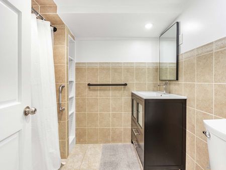 For Lease - 213B Blackthorne Avenue Unit# Basement, Toronto, Ontario - Photo 4