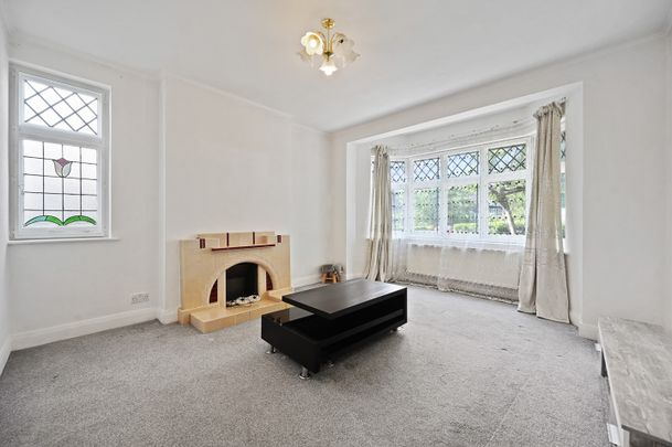 3 Bed Semi-Detached House, Princes Gardens, W3 - Photo 1