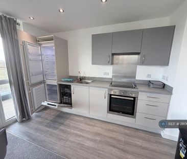 1 bedroom flat to rent - Photo 5