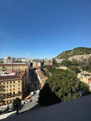 Alquiler de piso en Paseo de Sancha - Photo 1