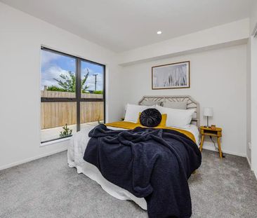 PAPAKURA, 4 BEDROOMS - Photo 4