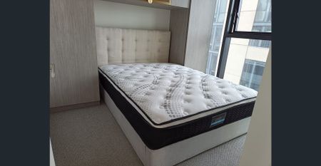 Prime CBD Position - Realm Apartment - Photo 3