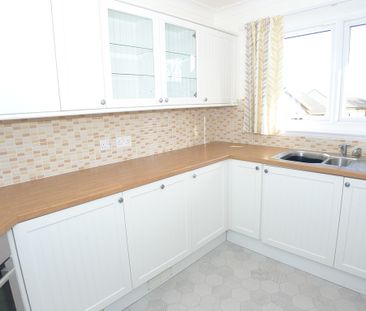 Property to let in Perth - Photo 5