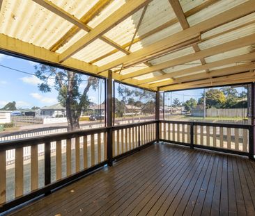 30 McDowall Street, Newtown, Qld 4350 - Photo 1