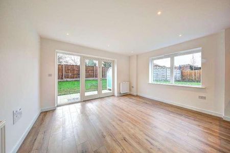 Kingston Road, Wimbledon Chase, London, SW20 - Photo 4