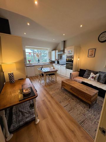 2 bedroom apartment to rent - Photo 4