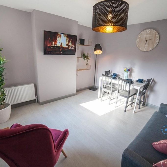 1 bedroom in a house share to rent - Photo 1