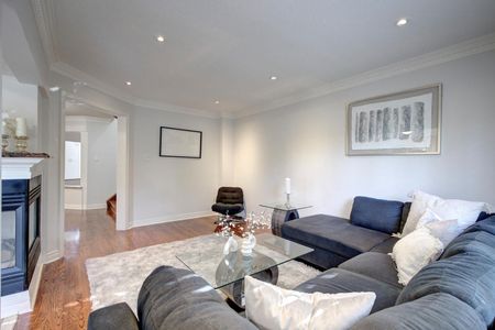 For Lease - 108 Kirkbride Crescent, Vaughan, Ontario - Photo 2