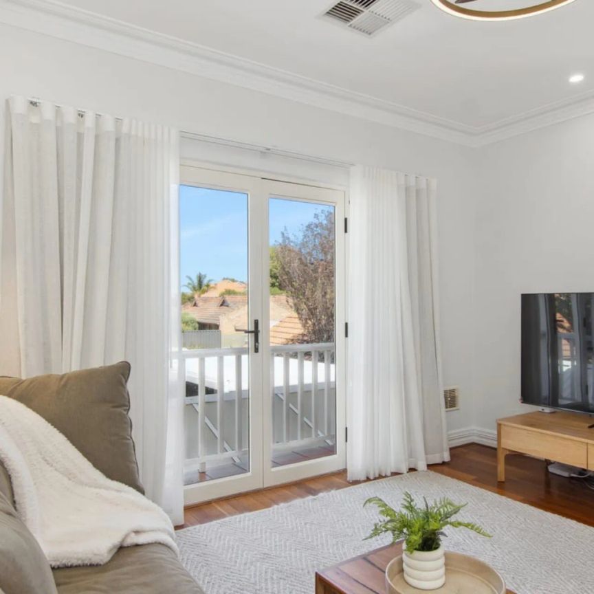 The epitome of sophisticated executive living - Photo 1