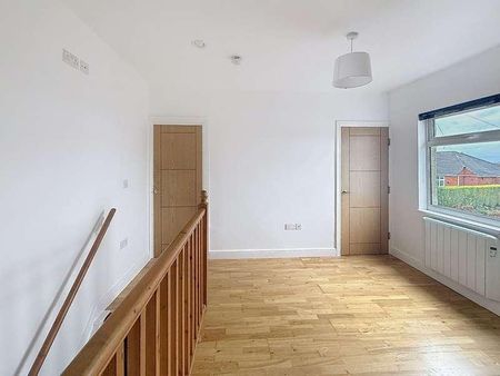 First Floor Flat, Old Butt Lane, Talke, Stoke-on-trent, ST7 - Photo 2