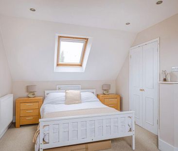 4 bedroom terraced house to rent - Photo 5