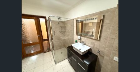 Low-Maintenance Living in the Heart of North Adelaide - Lifestyle & Location! - Photo 5