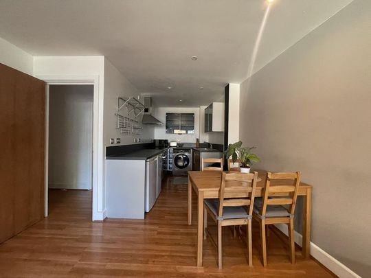 3 bedroom apartment to rent - Photo 1