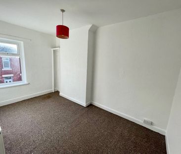 Merthyr Street, BARRY - Photo 2