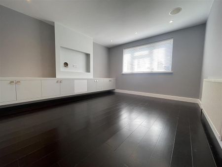 4 bedroom house to rent - Photo 2