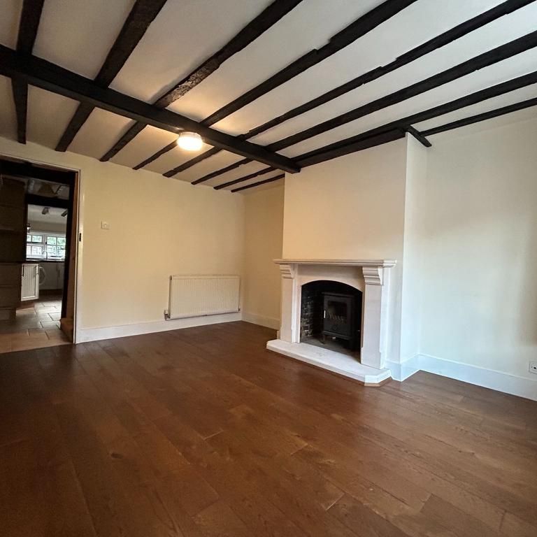 2 bedroom end of terrace house to rent - Photo 1