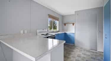 Halcombe - Two Bedroom - Photo 4