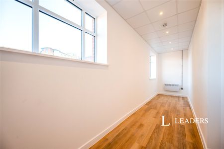 1 bedroom apartment to rent Commercial Road, Portsmouth, Hampshire, PO1 - Photo 2