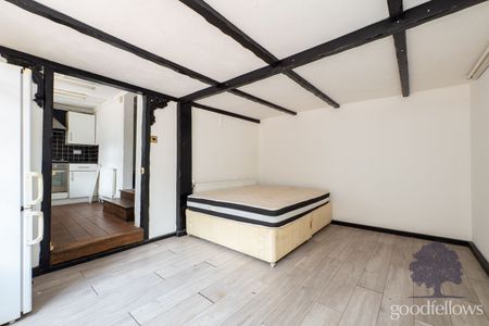 3 bedroom end terraced house to rent, - Photo 2