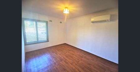 Freshly Updated 3-Bedroom Family Home in Quiet Cul-de-sac – 14 Hales Place, Blackett NSW - Photo 2