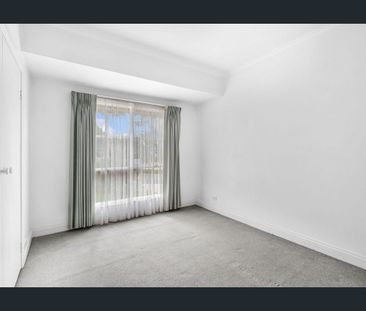 Low maintenance in Highton - Photo 3