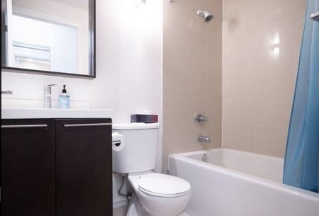 100 Harrison Garden Blvd apartment — Toronto, ON (2-Bedroom) - 2 Bedroom - Photo 5