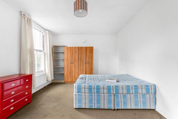 3 bedroom maisonette to rent - Photo 1