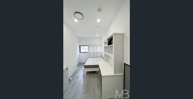 ALL BILLS-INCLUSIVE FURNISHED STUDIO - Photo 1