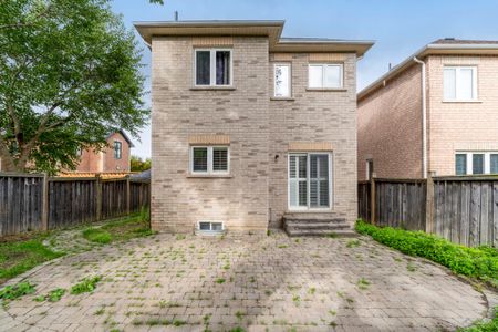 For Lease - 44 Eagleview Way, Halton Hills, Ontario - Photo 3