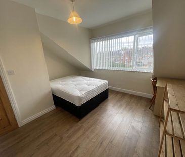 Low Lane (Room 3), Horsforth, Leeds - Photo 4