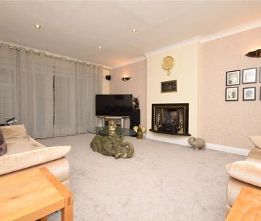 22, Wigton Chase, Leeds, LS17 8SG - Photo 4