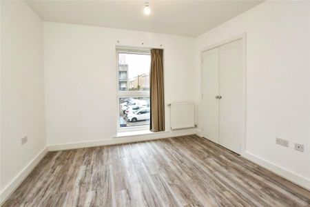 2 Bed Flat, Mansfield Park Street, SO18 - Photo 4