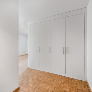 Attractive home with modern amenities - Photo 2