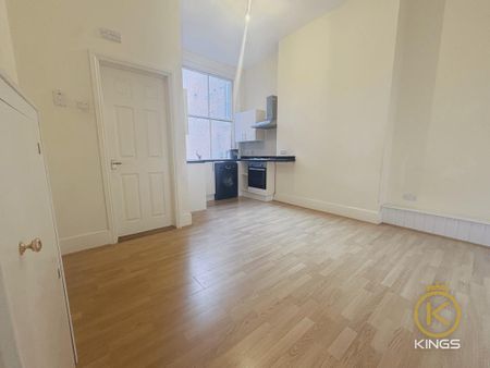 Studio to rent - Photo 3